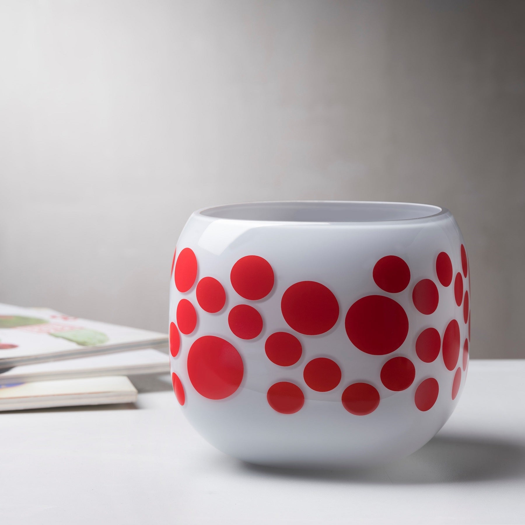 Mono Box Vase Medium Polka Dotted