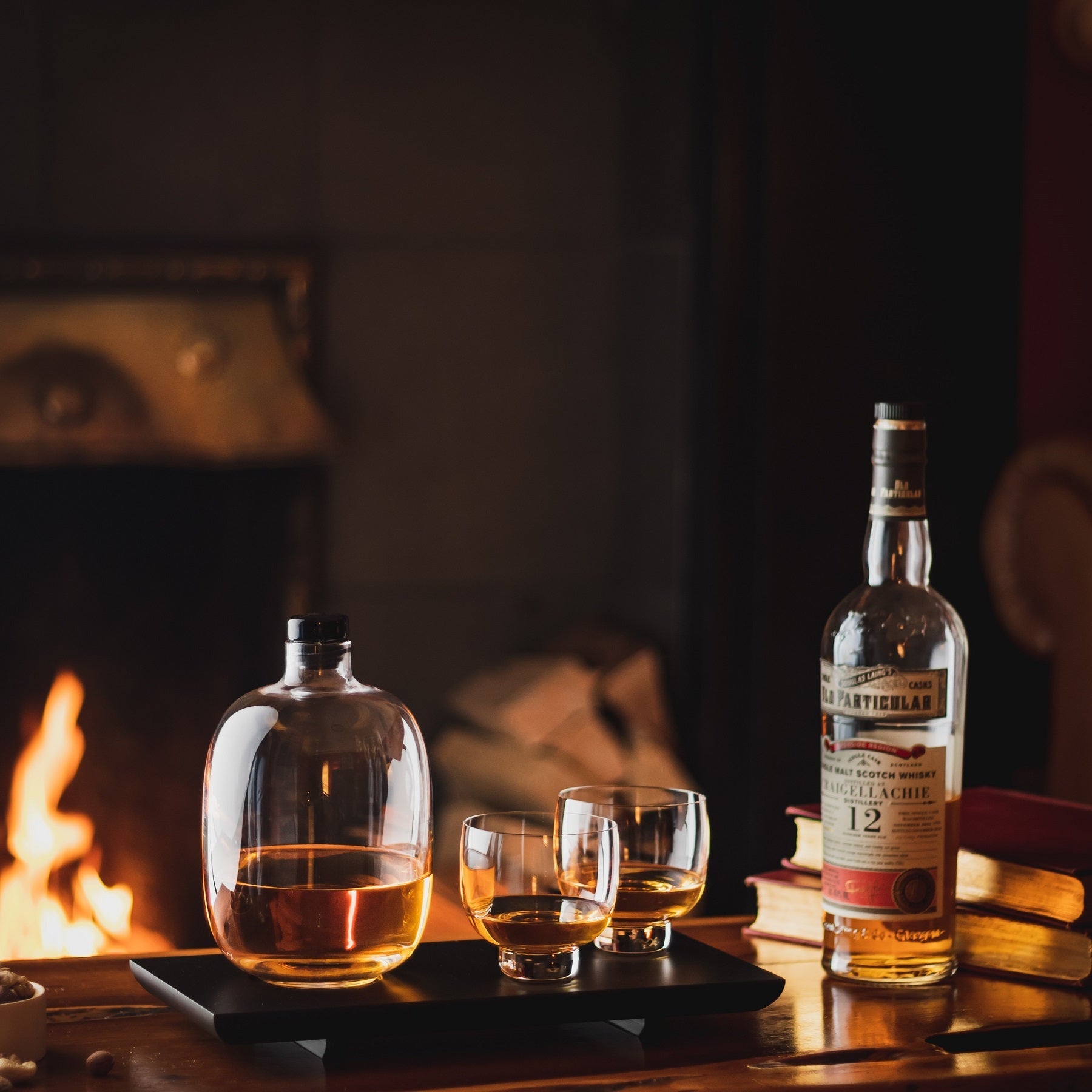 Malt Whiskey Bottle with Wooden Tray